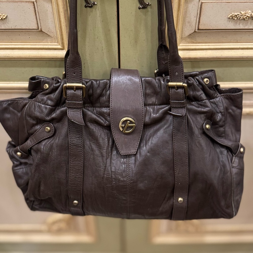 Francesco Biasia Italian Leather Shoulder Bag with Slouchy Design